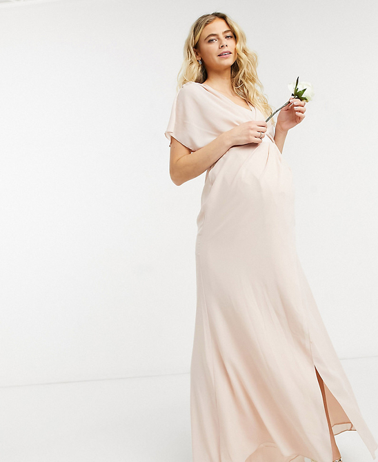 ASOS DESIGN Maternity – Koktajlowa sukienka maxi dla druhny, z krótkim rękawem, drapowanym dekoltem i guzikami z tyłu-Różowy