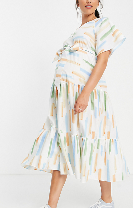 ASOS DESIGN Maternity – Warstwowa sukienka midi z paskiem z bawełnianej popeliny w abstrakcyjny wzór-Wielokolorowy