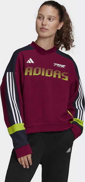 Bluza Adidas w sportowym stylu krótka