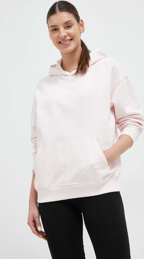 Bluza New Balance w sportowym stylu z kapturem z bawełny