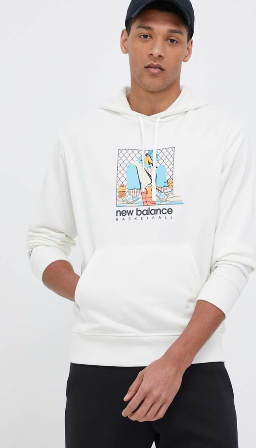 Bluza New Balance z nadrukiem w młodzieżowym stylu