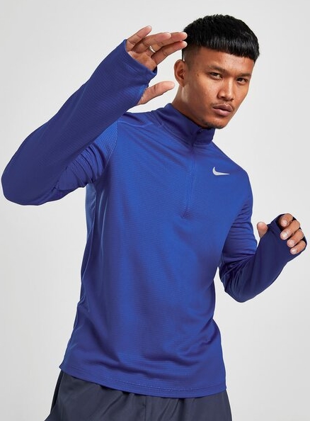Bluza Nike w młodzieżowym stylu
