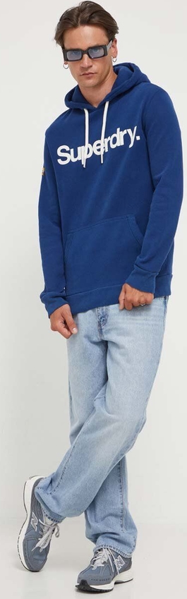 Bluza Superdry z nadrukiem w młodzieżowym stylu