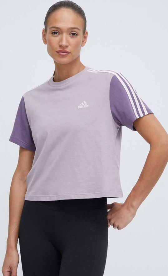 Bluzka Adidas w sportowym stylu z krótkim rękawem