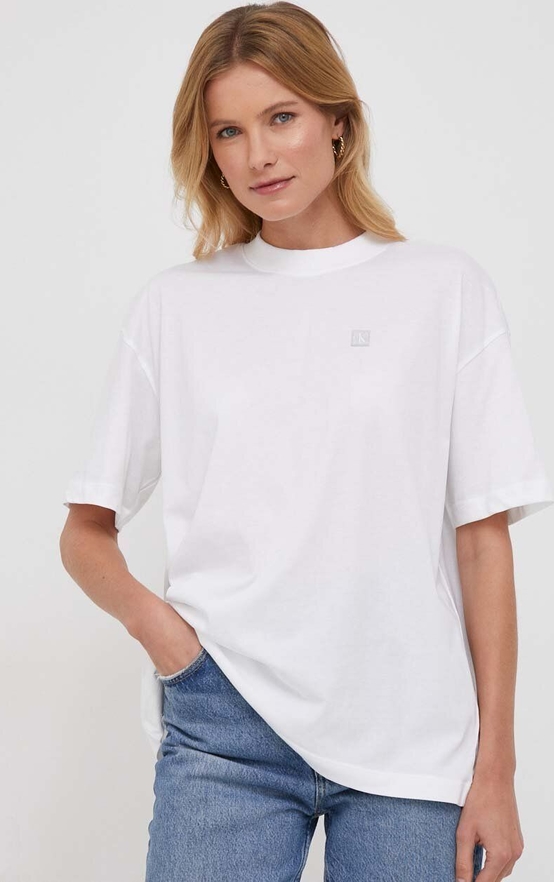 Bluzka Calvin Klein z bawełny w stylu casual z okrągłym dekoltem