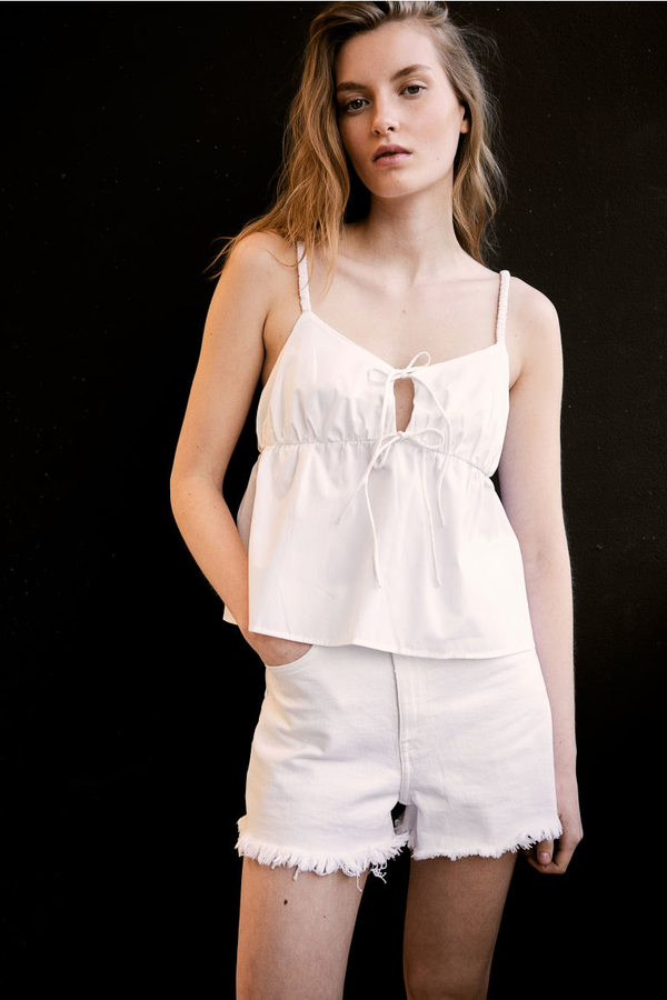 Bluzka H & M na ramiączkach z okrągłym dekoltem z tkaniny
