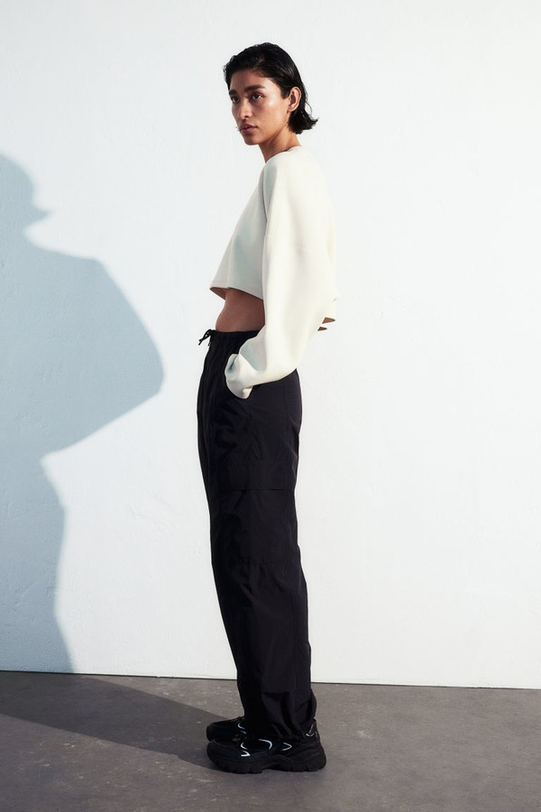 Bluzka H & M w sportowym stylu z długim rękawem z okrągłym dekoltem