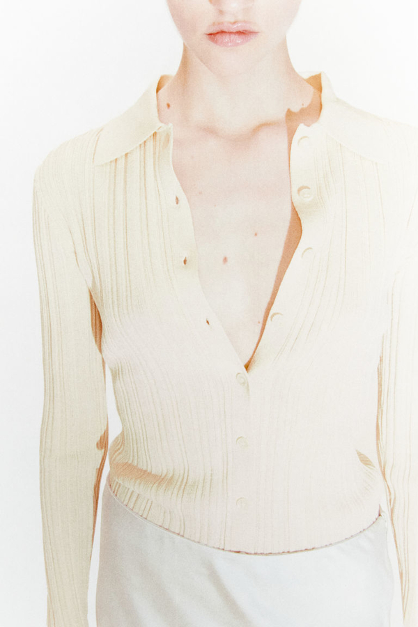 Bluzka H & M z dekoltem w kształcie litery v w stylu casual z długim rękawem