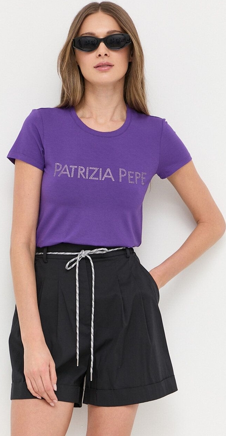 Bluzka Patrizia Pepe w młodzieżowym stylu
