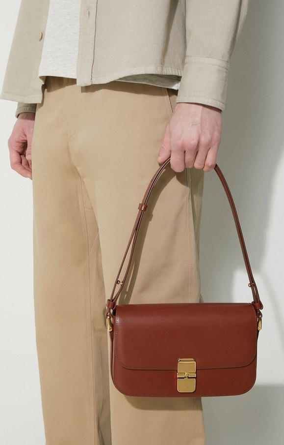 Brązowa torebka A.P.C. matowa średnia w stylu casual
