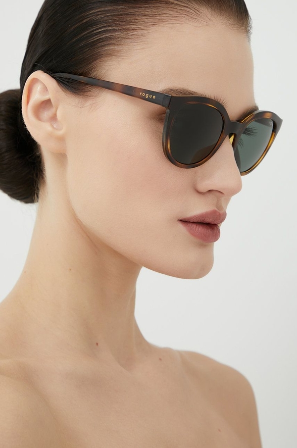 Brązowe okulary damskie Vogue