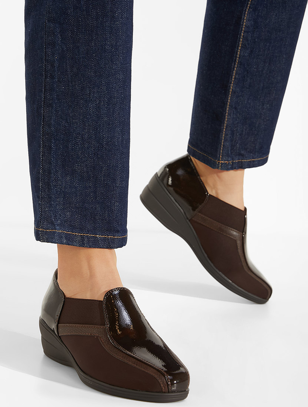 Brązowe półbuty Zapatos w stylu casual z płaską podeszwą