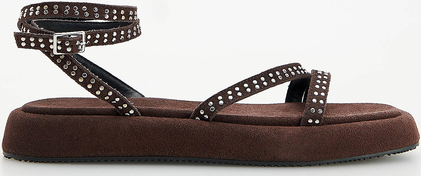 Brązowe sandały Reserved z klamrami ze skóry z płaską podeszwą