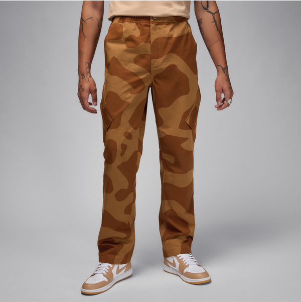 Brązowe spodnie Jordan w militarnym stylu
