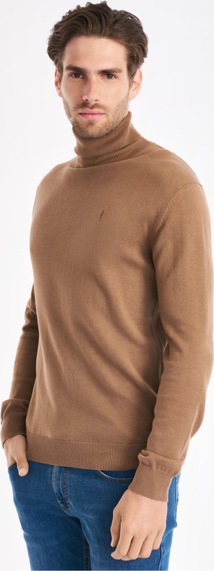 Brązowy sweter Ochnik w stylu casual z golfem