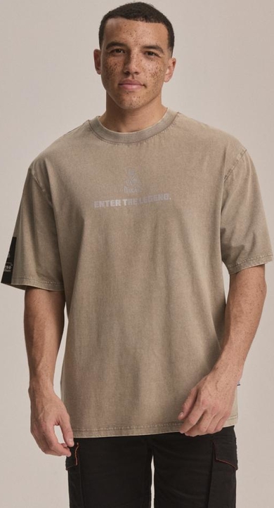 Brązowy t-shirt diversesystem z krótkim rękawem w młodzieżowym stylu