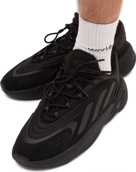 Buty sportowe Adidas z zamszu w sportowym stylu