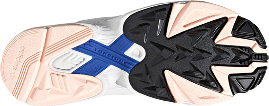 Buty sportowe Adidas z zamszu w sportowym stylu yung