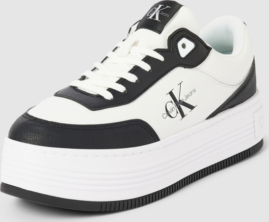 Buty sportowe Calvin Klein w sportowym stylu na platformie
