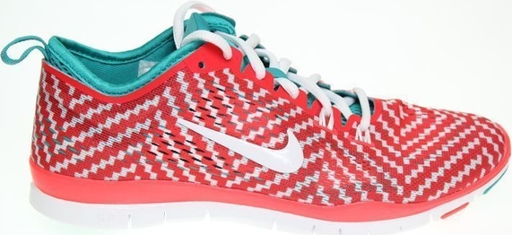 Buty sportowe Nike w geometryczne wzory z płaską podeszwą sznurowane