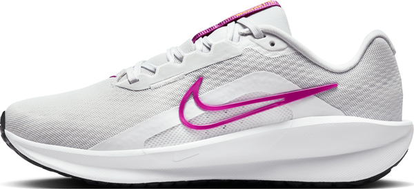 Buty sportowe Nike z płaską podeszwą sznurowane