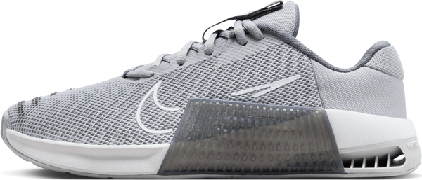 Buty sportowe Nike z tkaniny w sportowym stylu sznurowane
