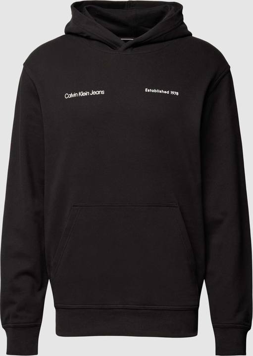 Czarna bluza Calvin Klein w młodzieżowym stylu z nadrukiem
