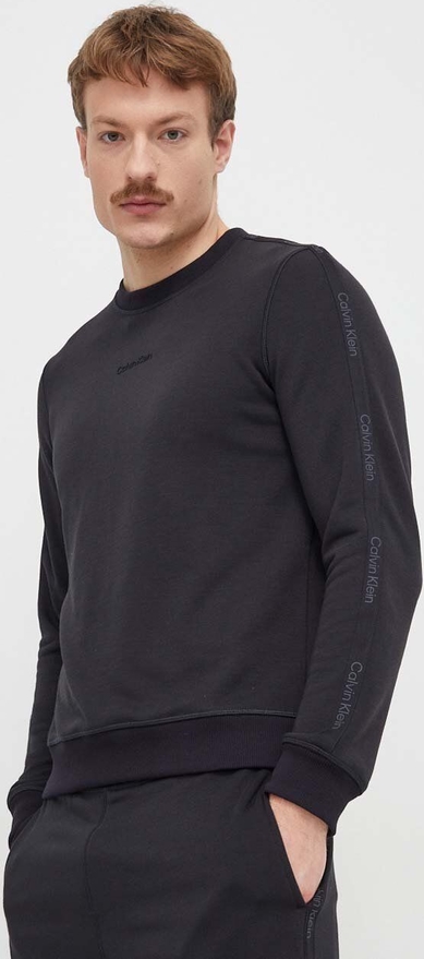 Czarna bluza Calvin Klein z nadrukiem w stylu casual