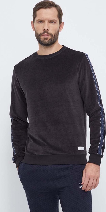 Czarna bluza Tommy Hilfiger w stylu casual
