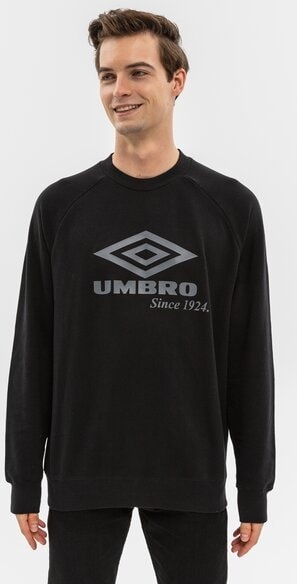 Czarna bluza Umbro w młodzieżowym stylu