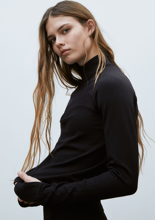 Czarna bluzka H & M w stylu casual z długim rękawem z okrągłym dekoltem