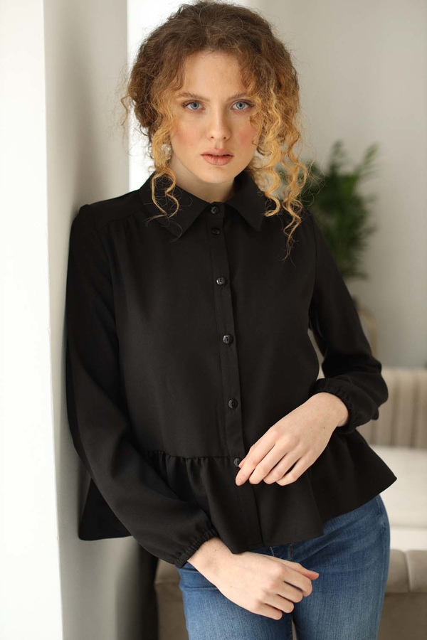 Czarna bluzka Nommo w stylu casual z długim rękawem z dekoltem w kształcie litery v