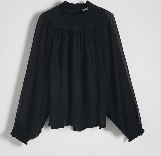 Czarna bluzka Reserved z tkaniny z długim rękawem z okrągłym dekoltem