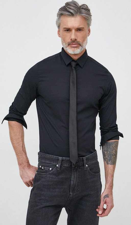 Czarna koszula Calvin Klein z klasycznym kołnierzykiem z długim rękawem w stylu casual