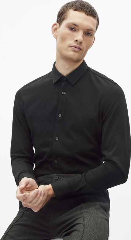 Czarna koszula CELIO z długim rękawem z klasycznym kołnierzykiem w stylu casual
