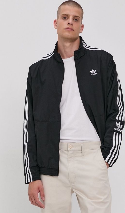 Czarna kurtka Adidas Originals w sportowym stylu