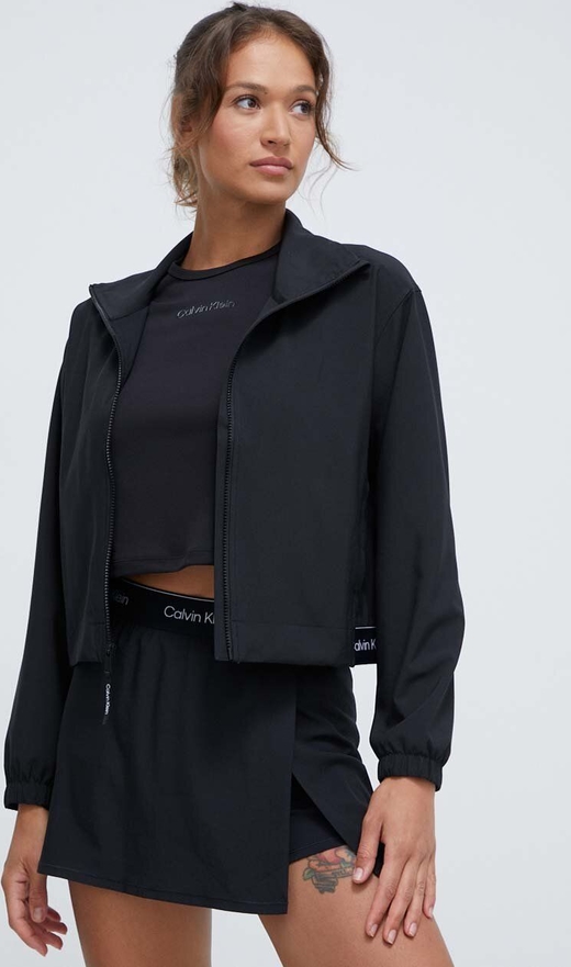 Czarna kurtka Calvin Klein bez kaptura przejściowa krótka