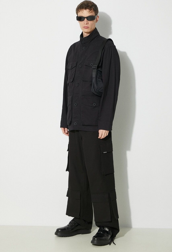 Czarna kurtka Carhartt WIP w stylu casual z tkaniny krótka