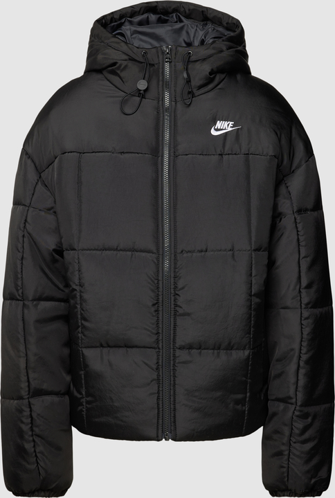 Czarna kurtka Nike w stylu casual z kapturem