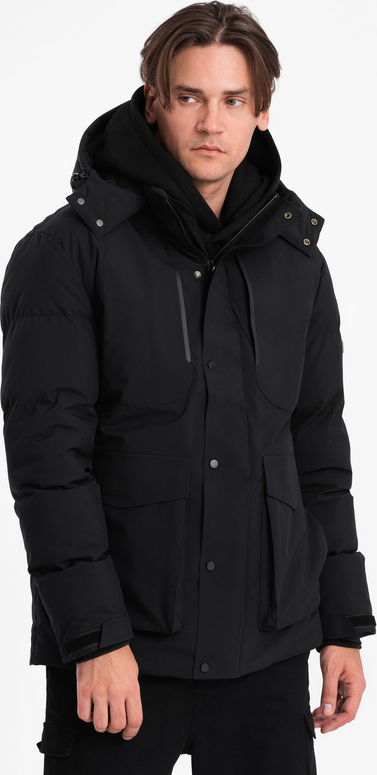 Czarna kurtka Ombre w młodzieżowym stylu krótka