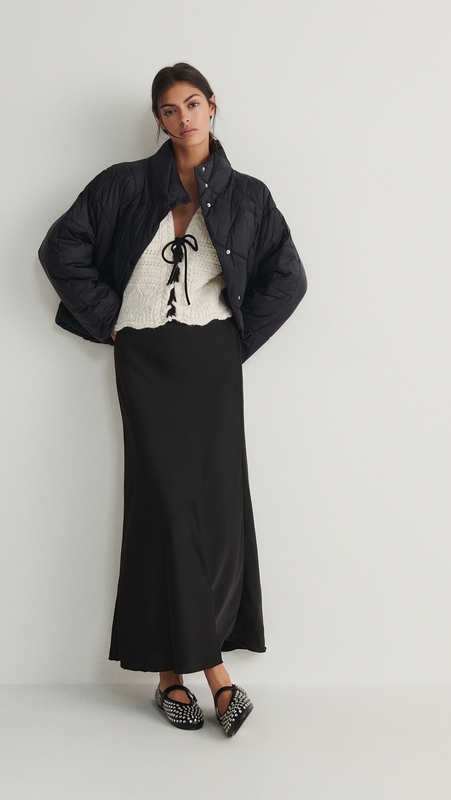 Czarna kurtka Reserved długa z tkaniny w stylu casual