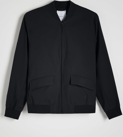 Czarna kurtka Reserved w stylu casual krótka z tkaniny