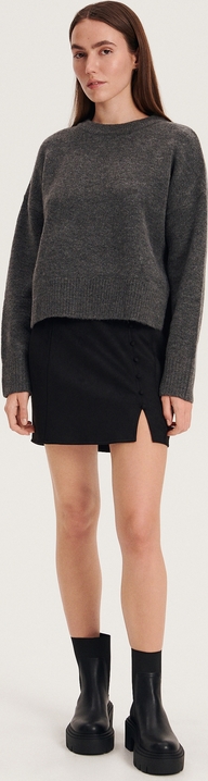 Czarna spódnica Reserved mini w stylu casual