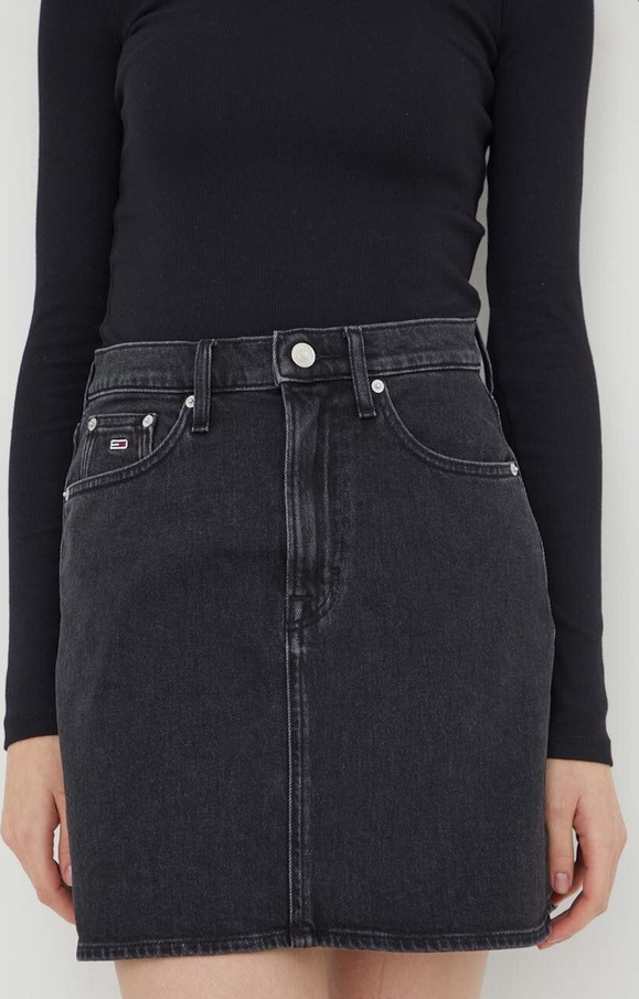 Czarna spódnica Tommy Jeans mini