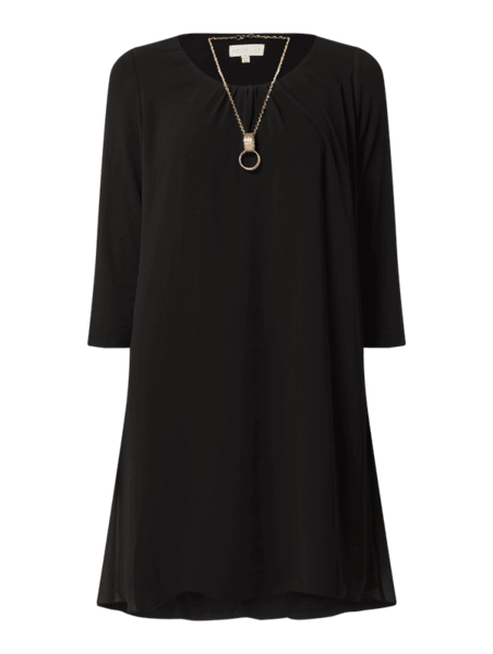 Czarna sukienka Apricot z okrągłym dekoltem w stylu casual trapezowa