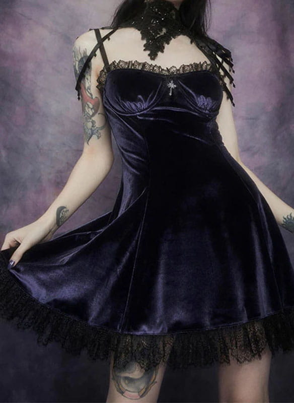 Czarna sukienka Arilook mini z długim rękawem