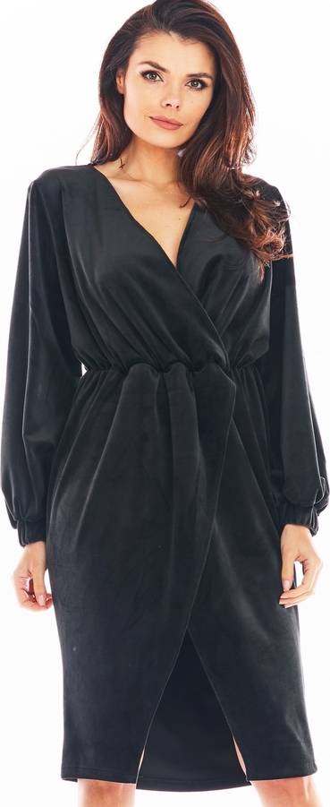 Czarna sukienka Awama mini z długim rękawem