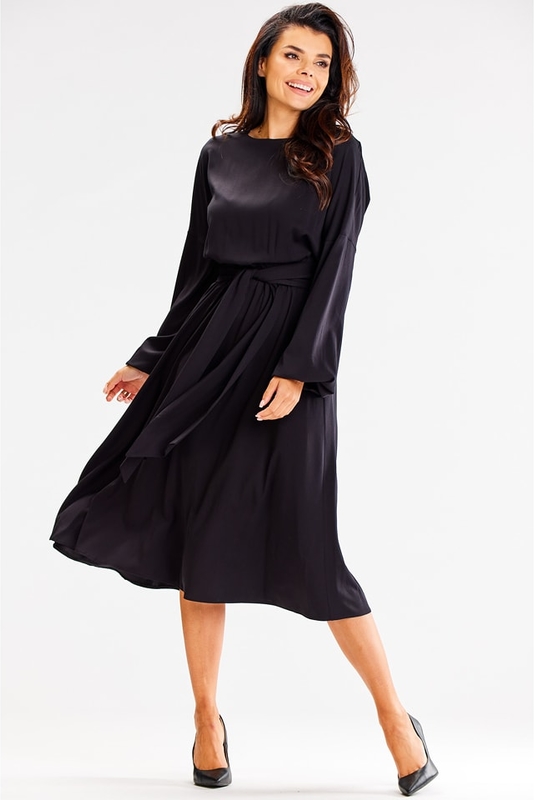 Czarna sukienka Awama w stylu casual z dekoltem w łódkę z długim rękawem