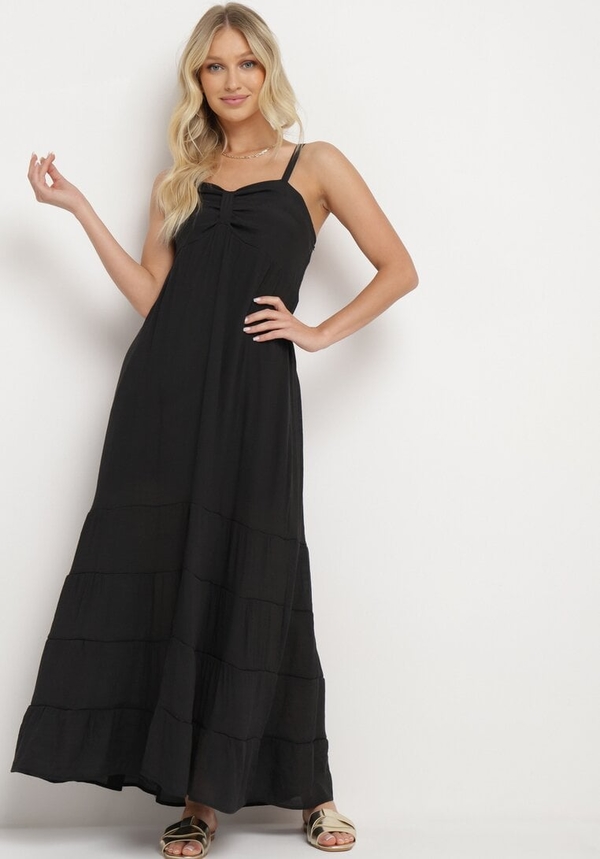 Czarna sukienka born2be maxi w stylu klasycznym na ramiączkach