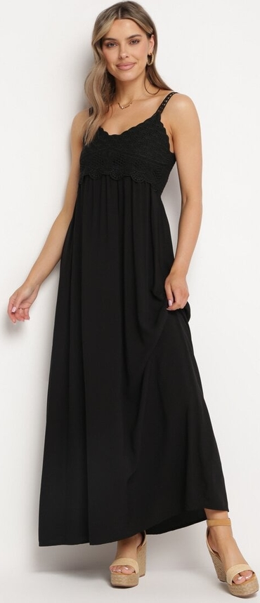 Czarna sukienka born2be na ramiączkach z dekoltem w kształcie litery v maxi
